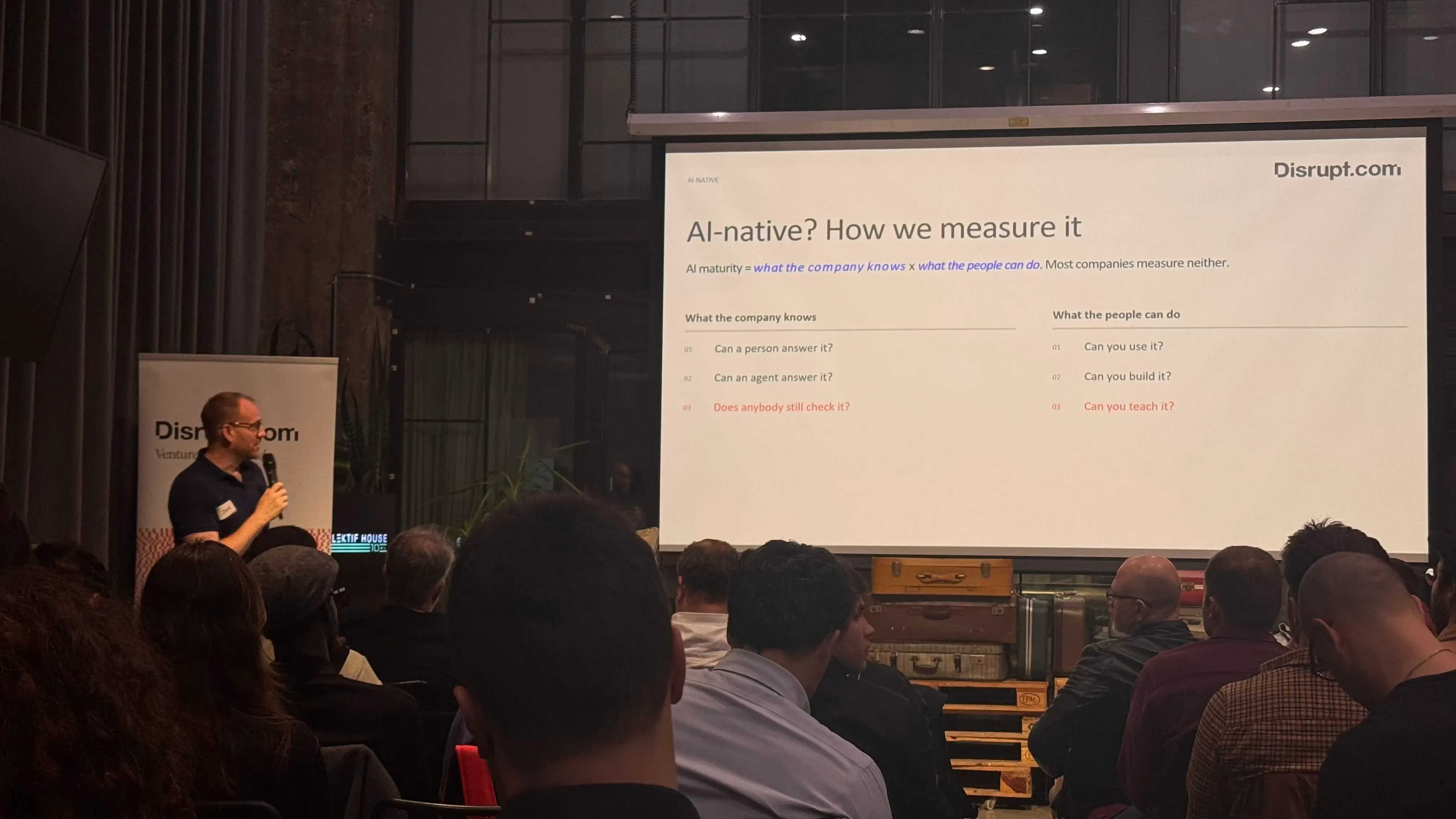 Jon Doerr presents Disrupt’s AI maturity framework to founders at the Builder’s Meetup in Istanbul.